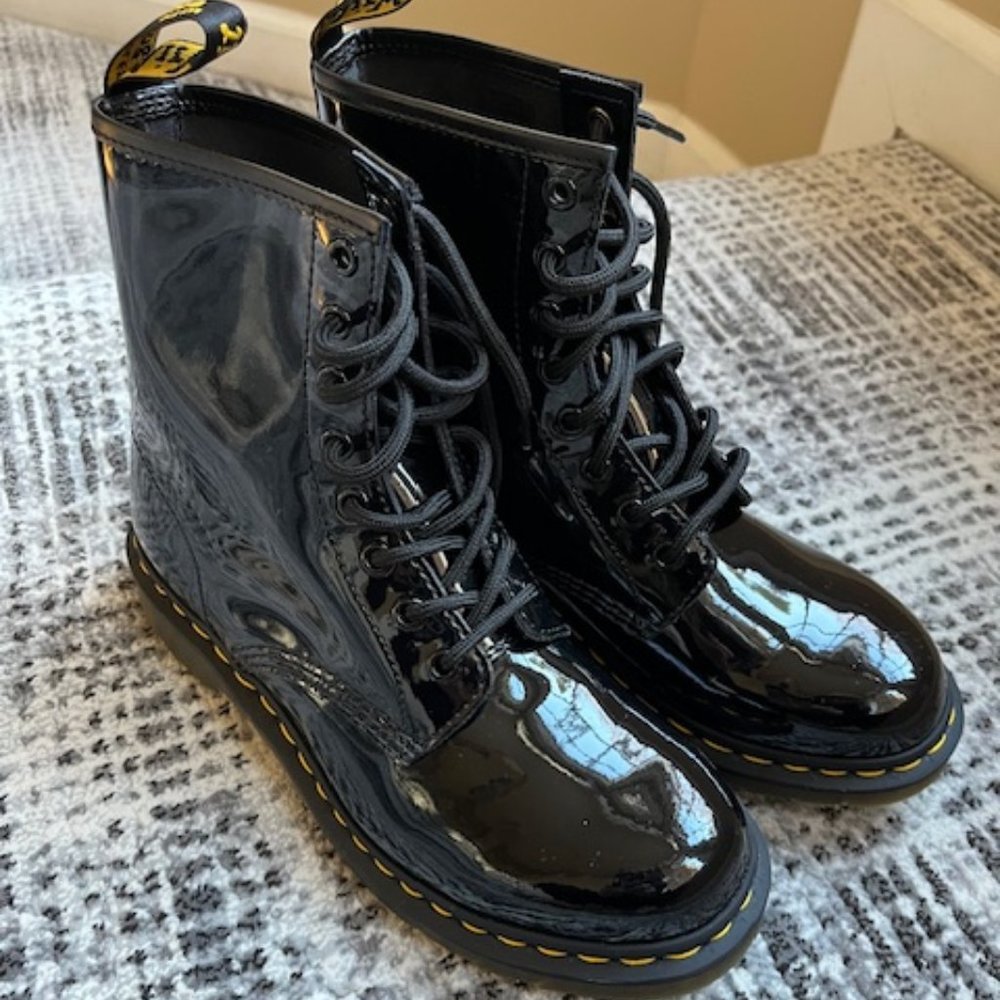 NEW Doc Marten 1460 Black Patent Leather Boots - Women's size 8